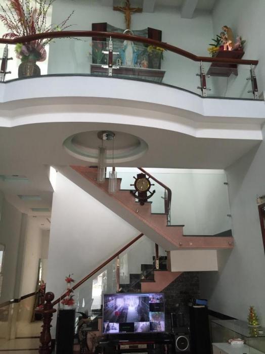 Cầu thang kiếng Biên Hòa 02