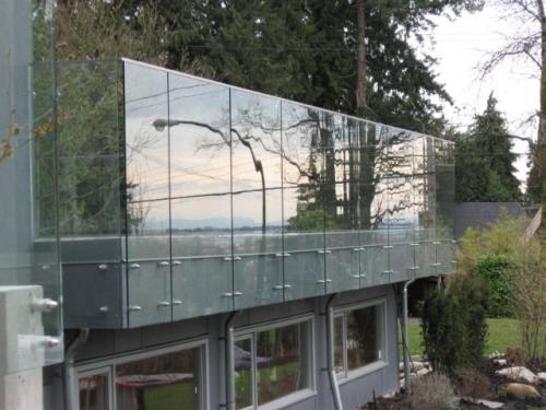 Lan can cầu tháng kính -03