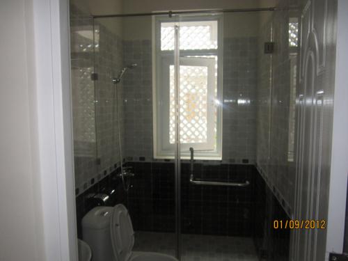 Phòng tắm kính -01